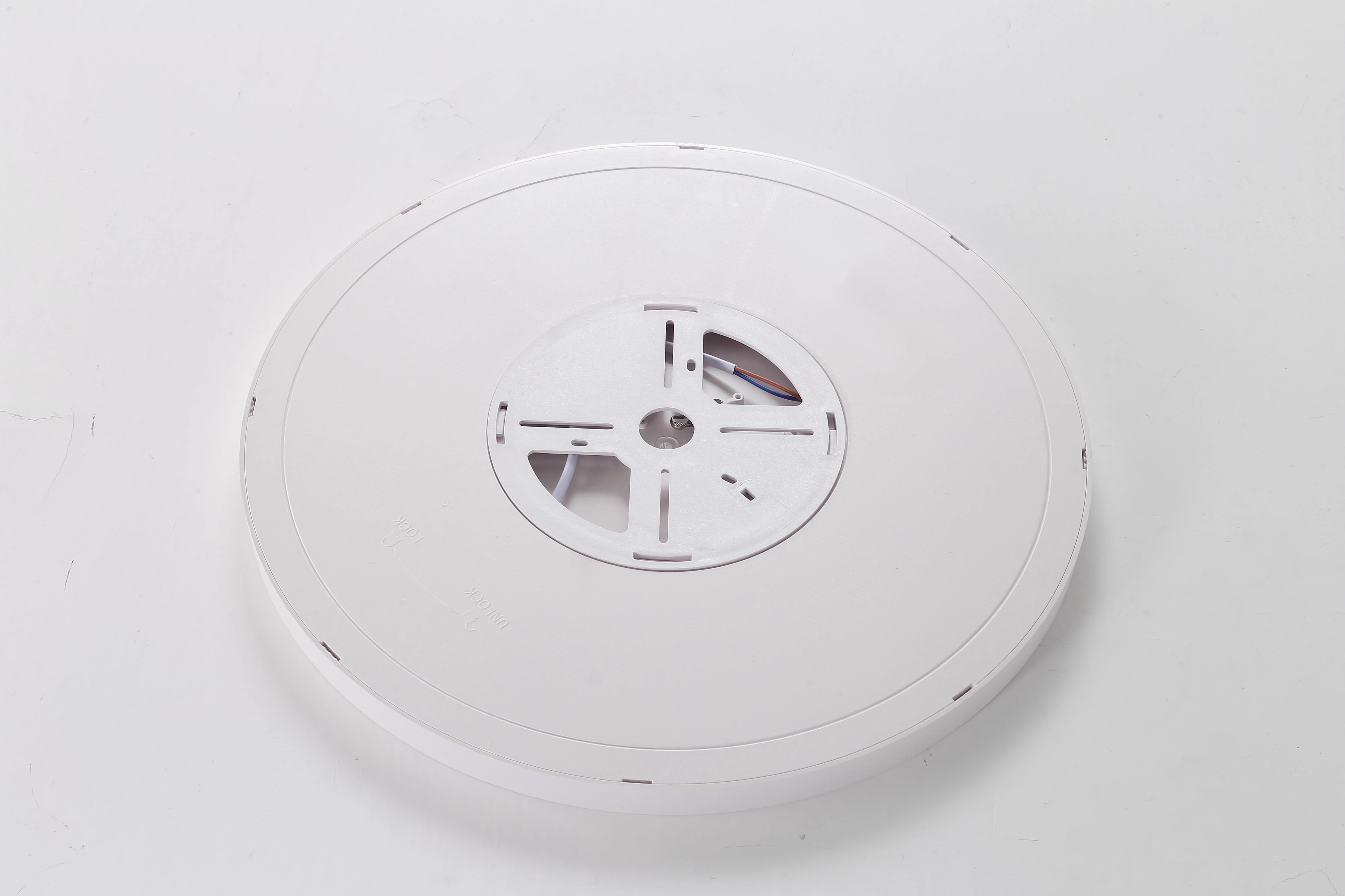 גוף תאורה צמוד תקרה 36W קוטר 40 ס מ - CCT - - Image 3